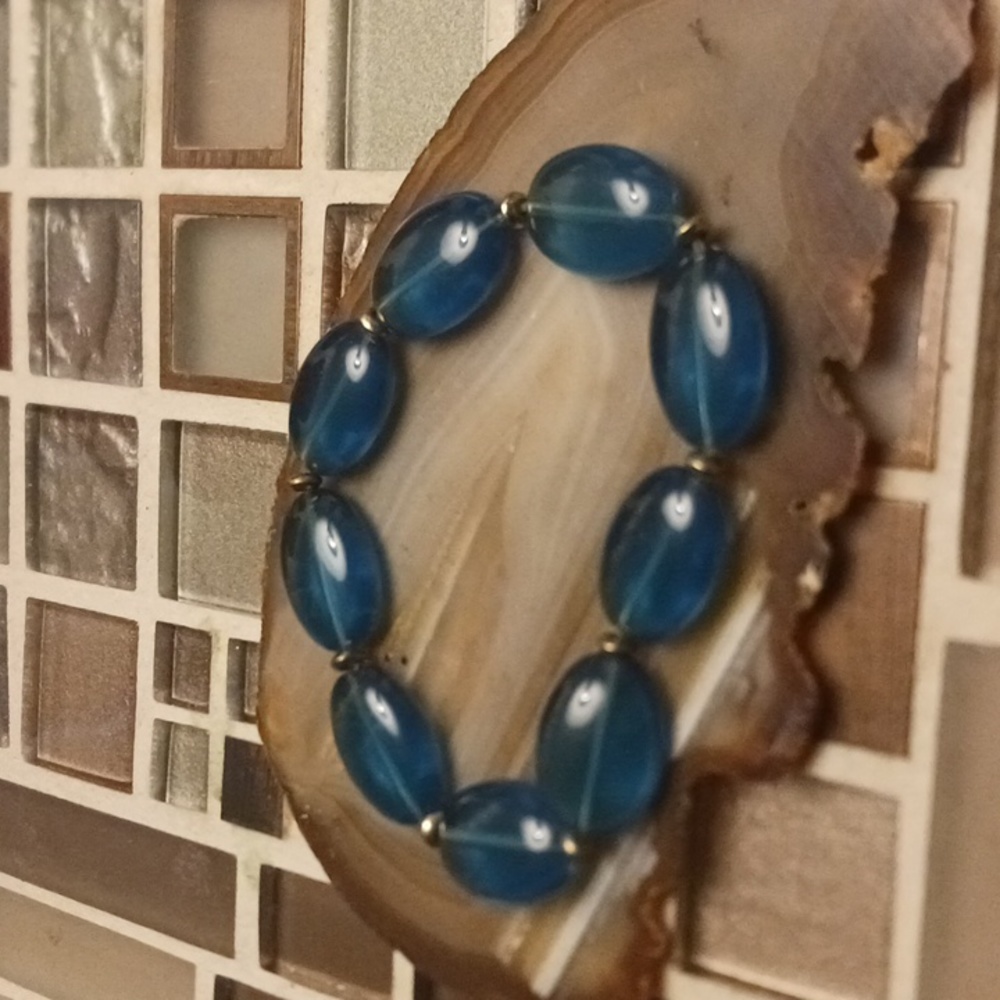Vintage Oval blue bracelet-$5 add on